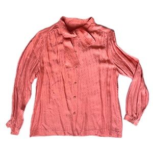 Vintage silk blouse with houndstooth pattern in peach Sz Petit Small